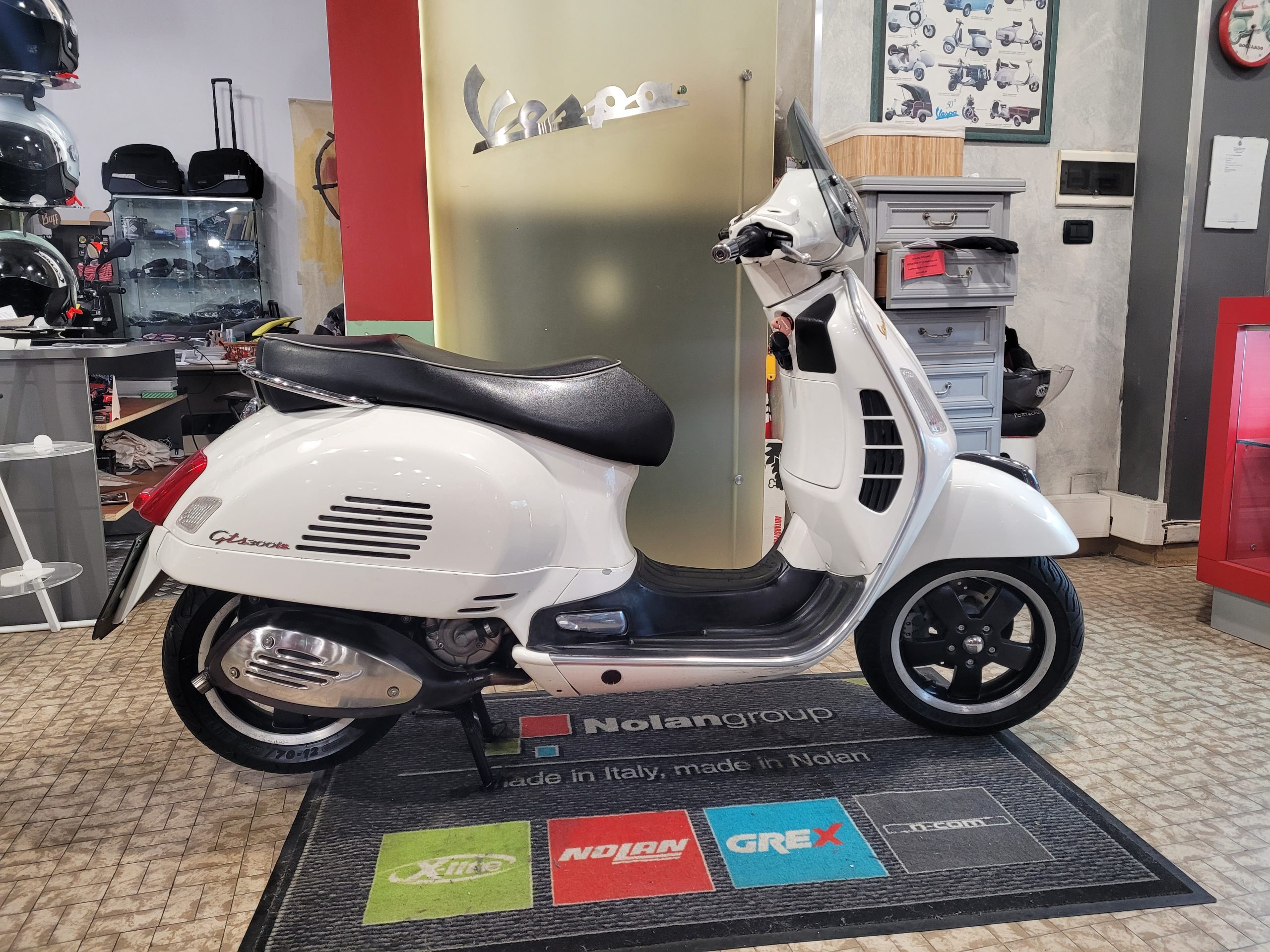 Vespa Gts 300 Super-image