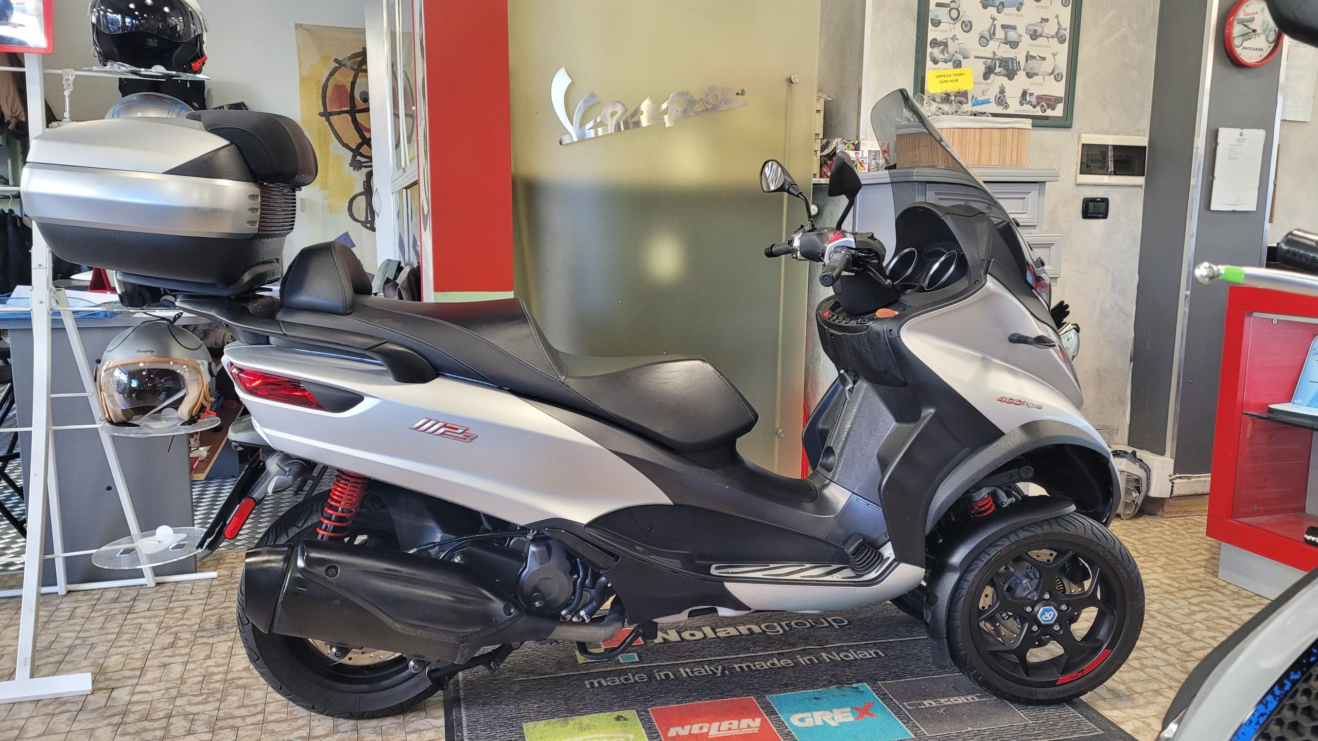 Piaggio Mp3 400 Hpe Abs/Asr Sport-image